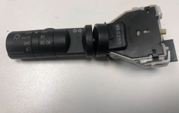 Nissan Qashqai Light switch 9X22SD 14425