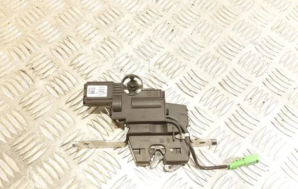 Volvo S90, V90 Seat back rest lock catch 31436463