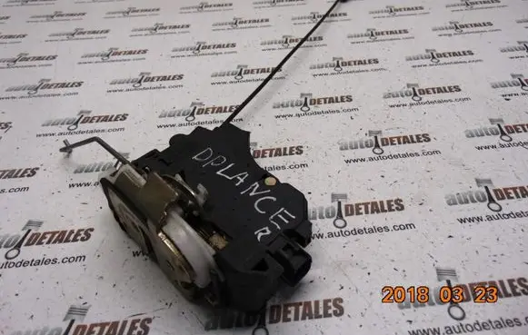Mitsubishi Lancer Front door lock