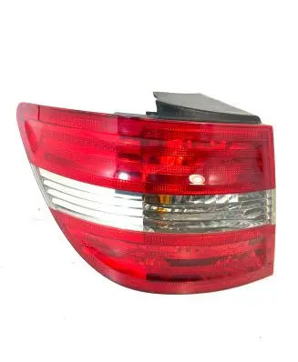Mercedes-Benz B W245 Rear/tail lights A1698202564