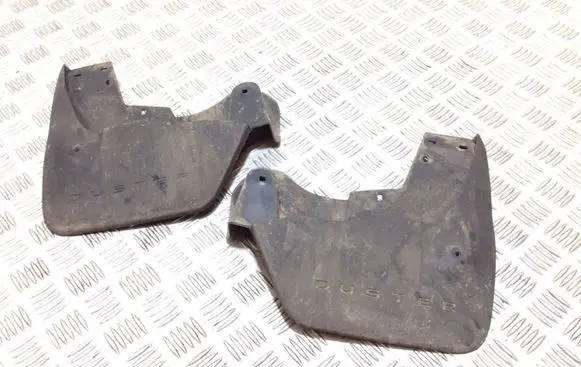 Dacia Duster Front mudguard 8201700279