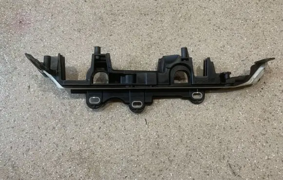 BMW 5 G30 G31 Other engine bay part 9334791