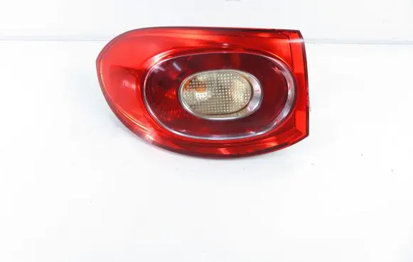 Volkswagen Tiguan Rear/tail lights 5N0945095H