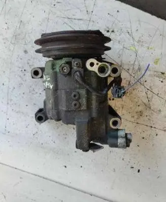 Nissan X-Trail T30 Air conditioning (A/C) compressor (pump)
