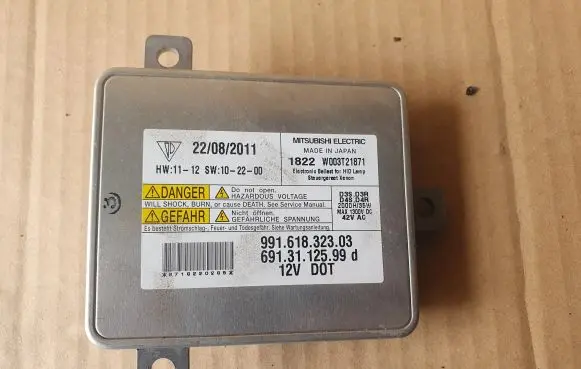 Porsche 911 991 Headlight ballast module Xenon 99161832303 6913112599D