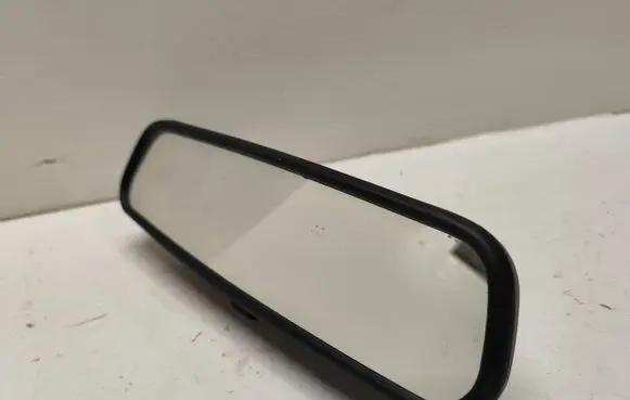 Rear view mirror (interior)