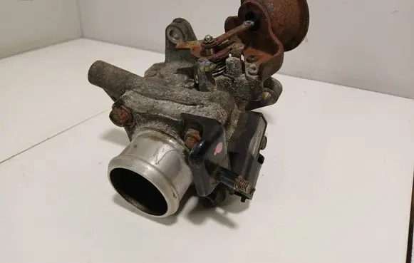 Honda CR-V Throttle body valve 