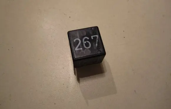 Audi A4 S4 B5 8D Other relay 443919578C
