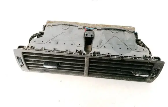 Audi A4 S4 B7 8E 8H Dash center air vent grill 8E0820951H 36113012