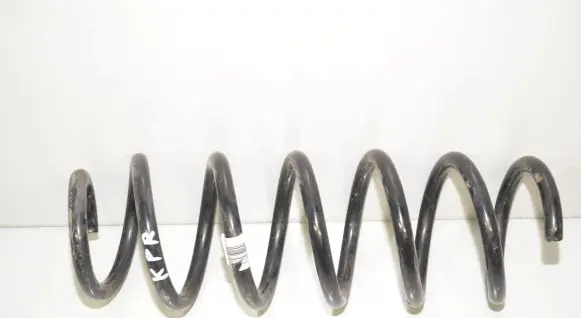 BMW 5 G30 G31 Front coil spring 6882395 31336882395