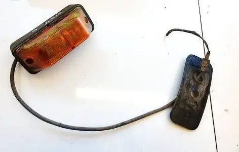 Mercedes-Benz Sprinter W901 W902 W903 W904 Front fender indicator light 6118260085