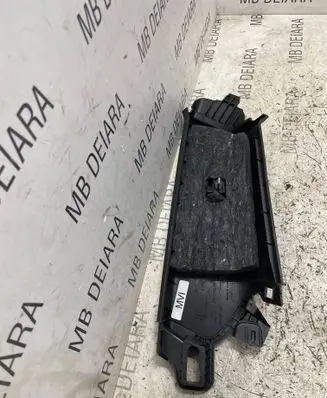 Porsche Macan (95B) (C) pillar trim 95B867287