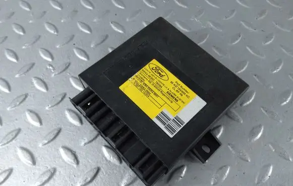 Ford Focus Door central lock control unit/module 98AG15K600KC