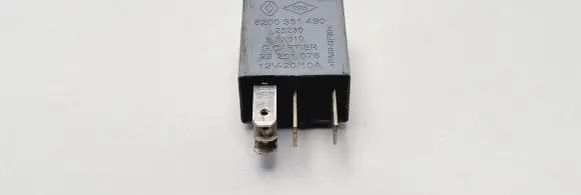 Renault Megane II Other relay 8200351490