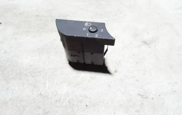 Audi A4 S4 B7 8E 8H Headlight level height control switch 8E2919094