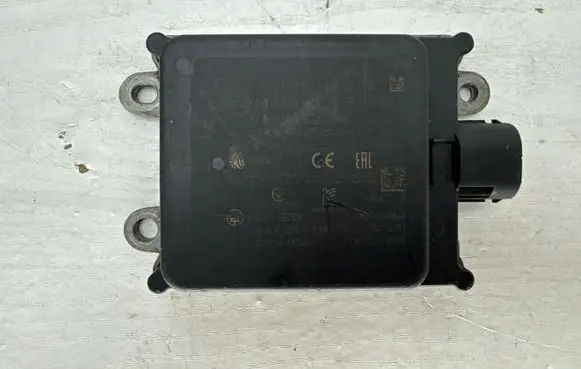 Mercedes-Benz GLC X253 C253 Distronic sensor radar A0009007913 A0009020338