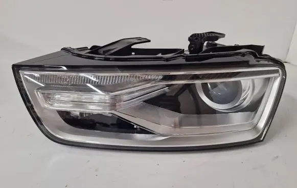 Audi Q3 8U Headlight/headlamp 8U0941043C