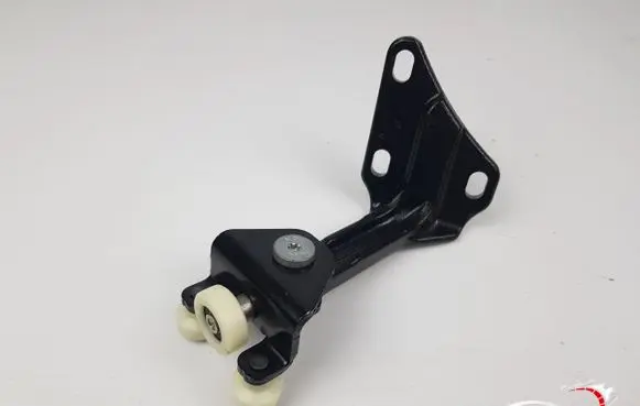 Mercedes-Benz Sprinter W907 W910 Sliding door lower roller guide/hinge A9067600047