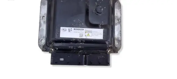 Subaru Outback Engine control unit/module ECU 22611AV560