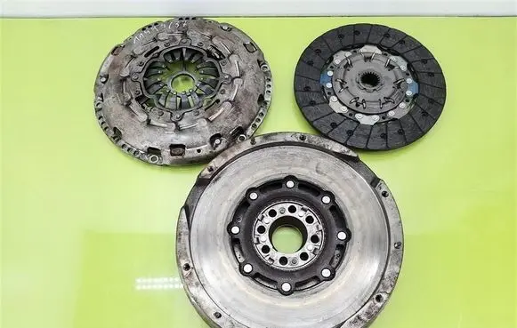 Toyota Avensis T250 Clutch set kit