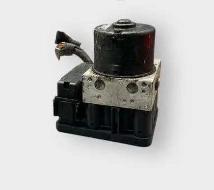 Volkswagen Golf V ABS Pump 1K0907379E 00007194D2 10096003493