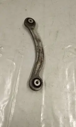 Mercedes-Benz C AMG W205 Rear control arm A20414