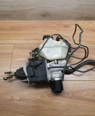 Mercedes-Benz E W211 Master brake cylinder 0204251302