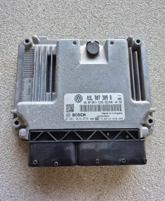 Volkswagen Touran II Engine control unit/module 03L907309R 01667