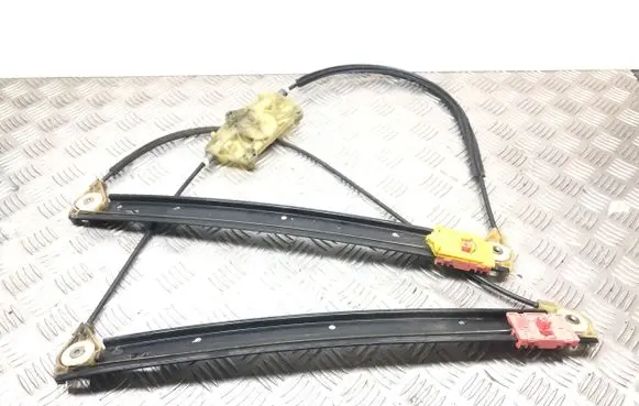 Front window lifting mechanism without motor