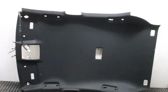 Lexus UX Headlining 