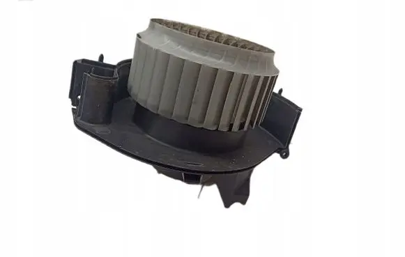 Audi A6 S6 C6 4F Front door blower motor 