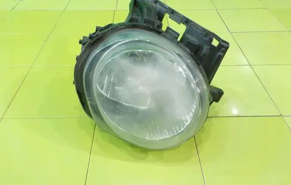 Nissan Juke I F15 Headlight/headlamp PRZOD