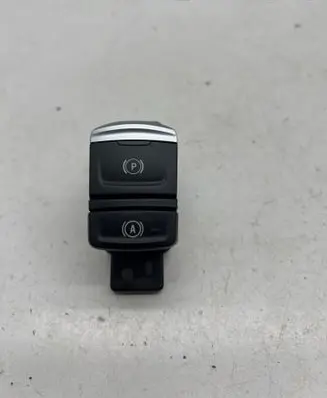 Renault Captur II Hand parking brake switch 251752251R 2574
