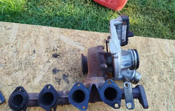 Mini Cooper Countryman R60 Turbo 7812318 14341710AT 54351013567