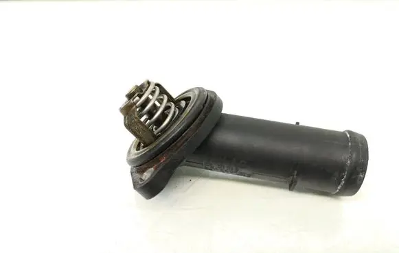 Volkswagen PASSAT B6 Engine coolant pipe/hose 03L121114B