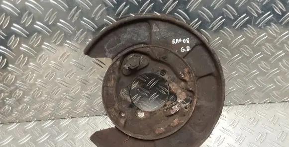 Toyota RAV 4 (XA30) Rear brake disc plate dust cover 