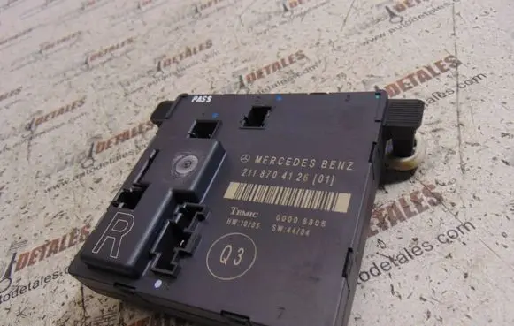 Mercedes-Benz E W211 Door control unit/module A2118704126
