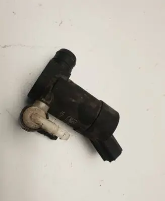 Volvo XC90 Windscreen/windshield washer pump 1S7117K624FE T655C