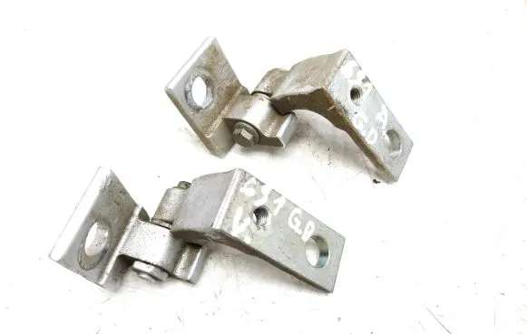 Rear door hinge set