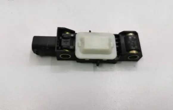 Chrysler 300 - 300C Airbag deployment crash/impact sensor 04671779AC 0206201930 090905