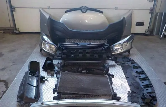Renault Trafic III (X82) Front piece kit 