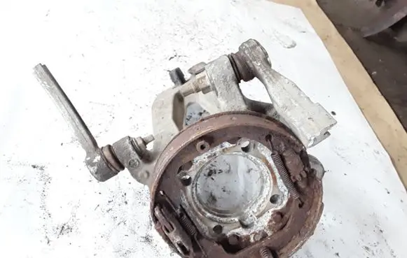 BMW 5 E60 E61 Rear wheel hub spindle/knuckle NOCODE