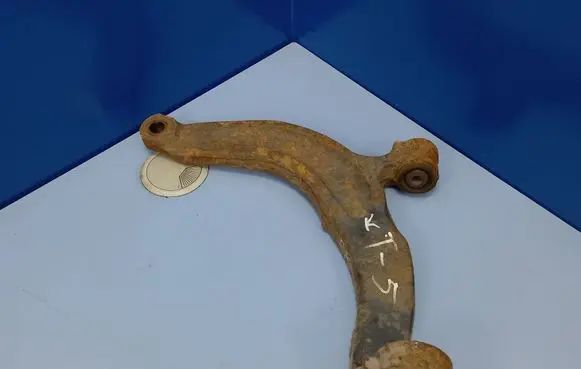 Volkswagen Transporter - Caravelle T5 Front lower control arm/wishbone 7H8407165G
