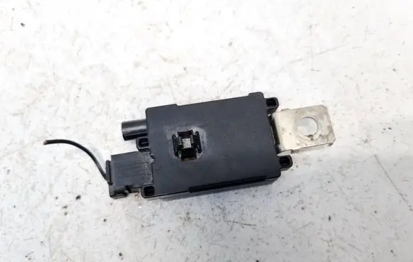 Antenna control unit