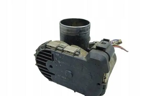 Volkswagen Polo Throttle body valve 030133062A