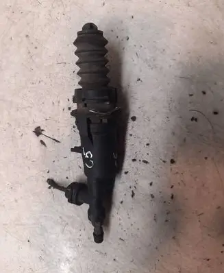 Citroen C5 Clutch slave cylinder 