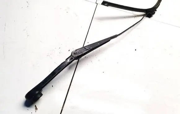 Chrysler Sebring (JS) Front wiper blade arm 05303716ab