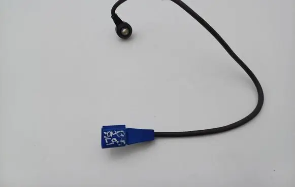 Volkswagen PASSAT B5 Detonation knock sensor 06C905377