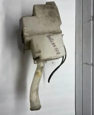 Mitsubishi Outlander Windshield washer fluid reservoir/tank 060851109