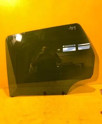 Peugeot 308 Rear door window glass